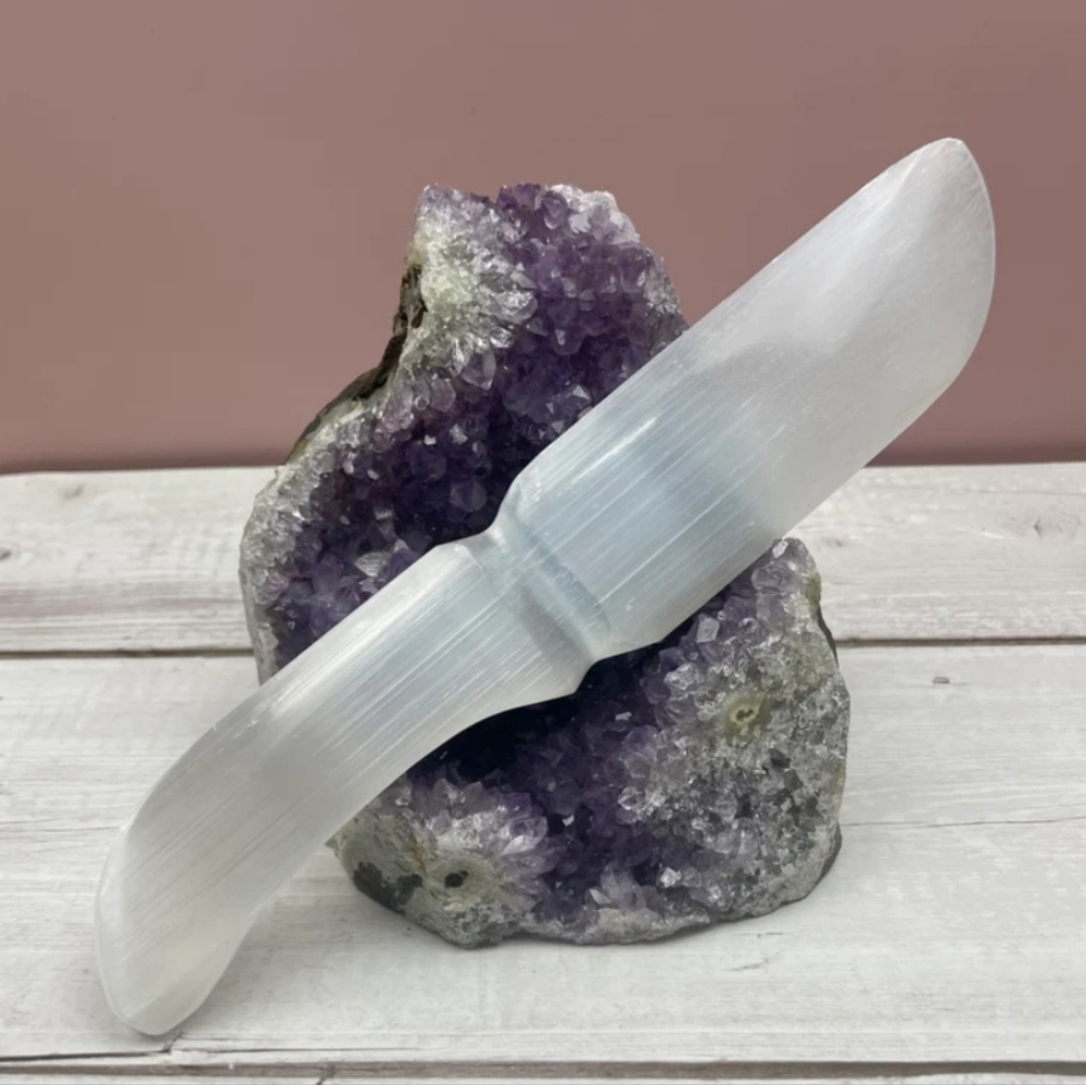 Selenite energy clearing knife 🔪